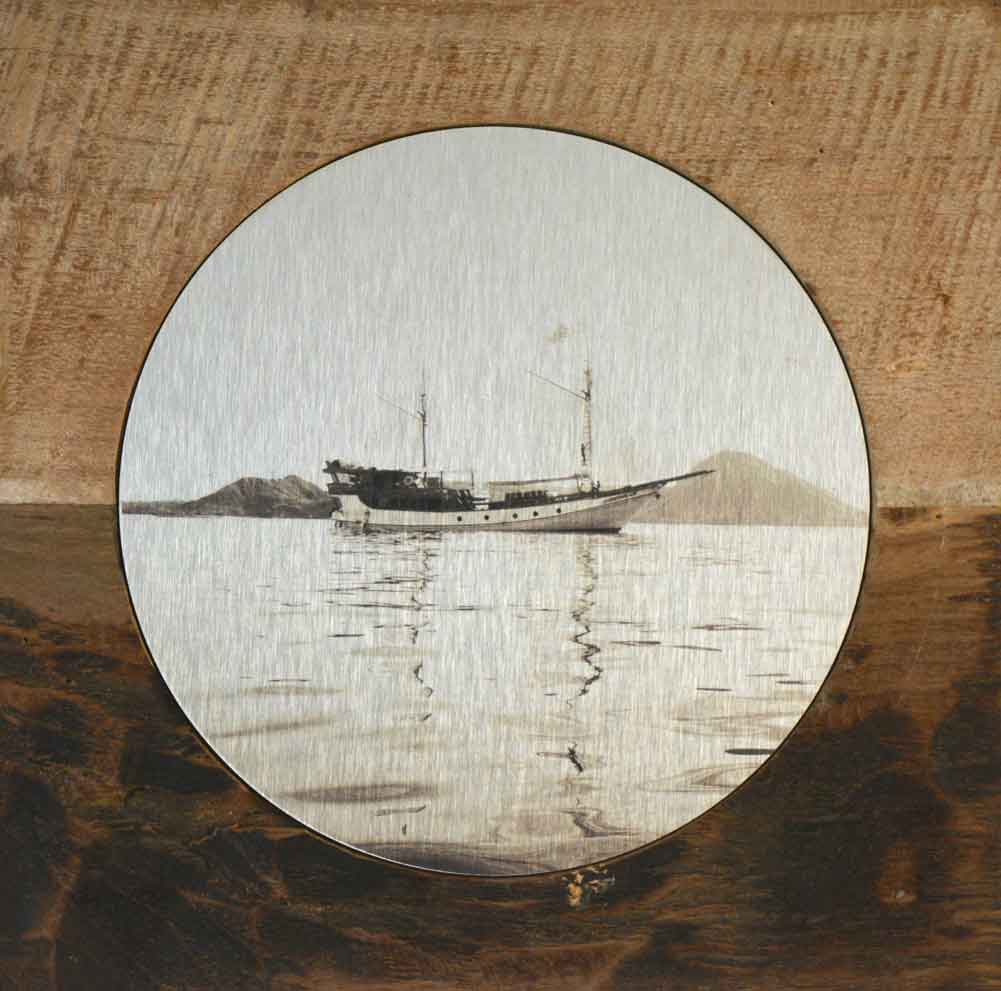 Paysage abstrait en techniques mixtes sur bois « Timeline » par Amélie Desjardins. Art contemporain à vendre à la Galerie Blanche de Montréal.