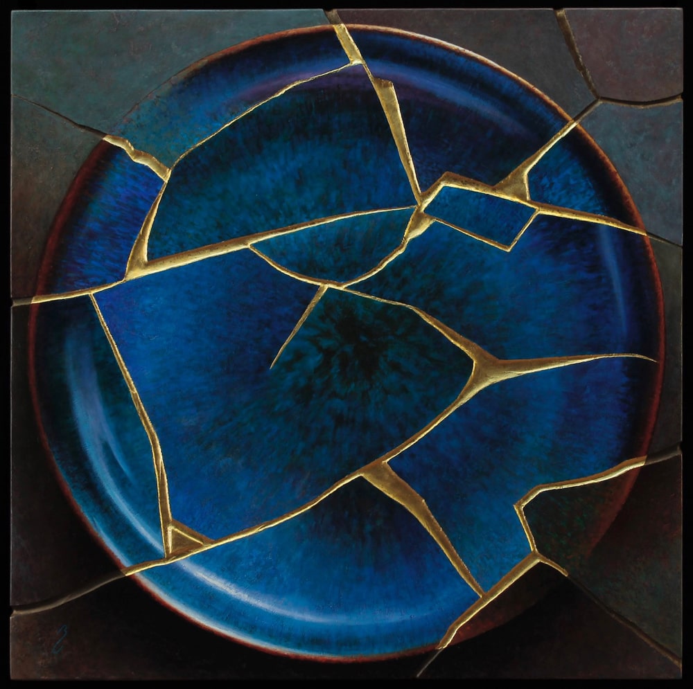 Peinture à l'huile et Kintsugi sur panneau par Bruno Capolongo à vendre en galerie d'art à Montréal. « Deep blue » disponible à la Galerie Blanche.