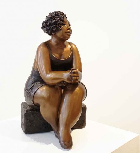 Sculpture de bronze par Rose-Aimée Bélanger à vendre en galerie d'art à Montréal. « De tout mon coeur » disponible à la Galerie Blanche.