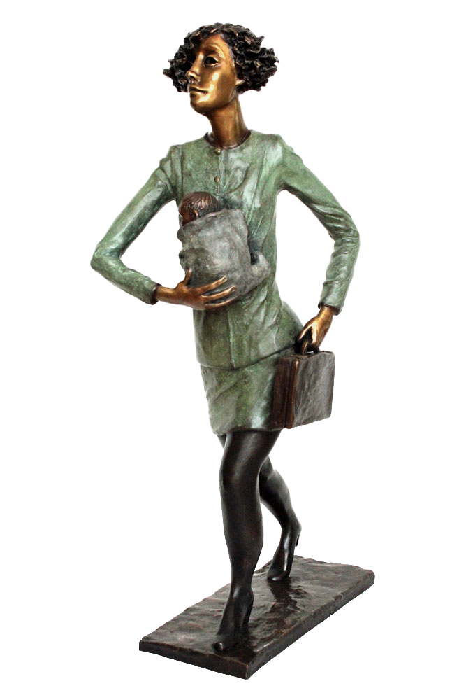 Sculpture de bronze par Rose-Aimée Bélanger à vendre en galerie d'art à Montréal. « Femme de carrière » disponible à la Galerie Blanche.